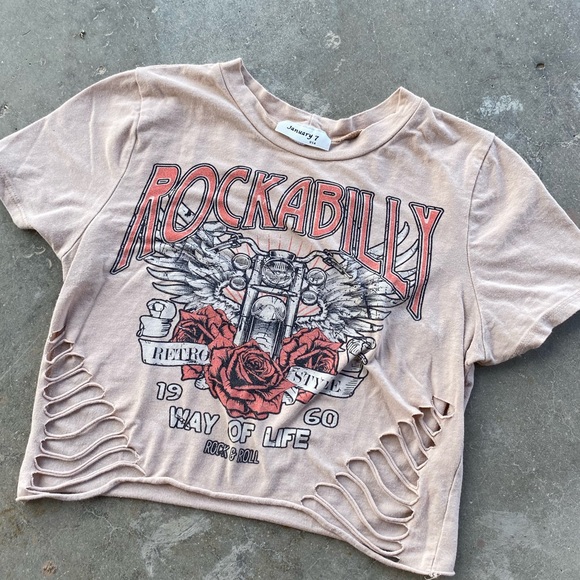 January 7 graphic t-shirt cream colored with side cut-outs, size M - Picture 2 of 3